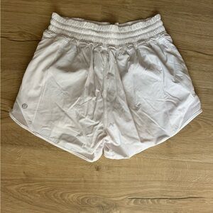 Lululemon High Rise Hottie Hot Short 4”